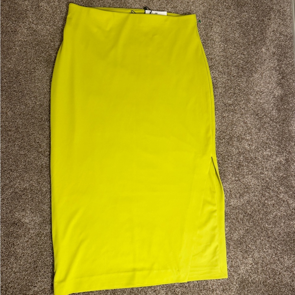 Express Vibrant Yellow Pencil Skirt NWT-stretch slit bodycon - Picture 2 of 7